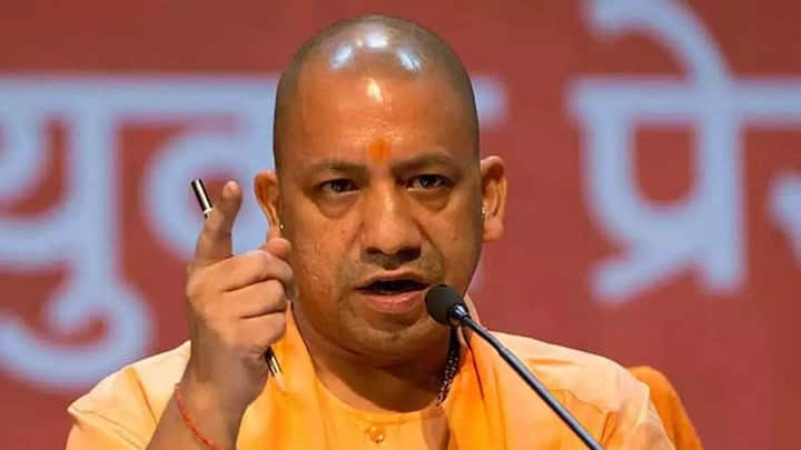 ऐसे लोगों को उत्तर प्रदेश की योगी सरकार की ओर से आर्थिक सहायता दी जाती है. ताकि गरीब जरूरतमंद लोग अपनी बेटियों की शादी कर सकें. इसके लिए सरकार ने कुछ नियम भी तय किए हैं. उन नियमों को पूरा करने वालों को ही लाभ मिलते हैं.