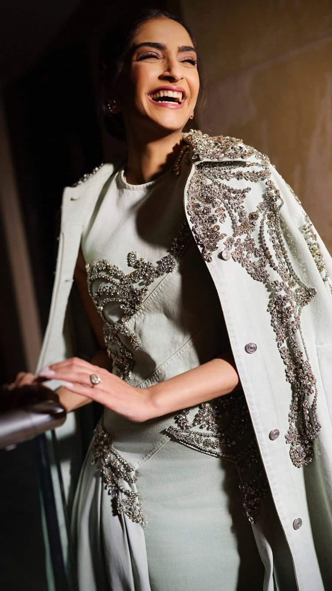Sonam Kapoor’s Ethereal Elegance: A Dreamy Fusion of Grace and Glam Sonam Kapoor’s Ethereal Elegance: A Dreamy Fusion of Grace and Glam