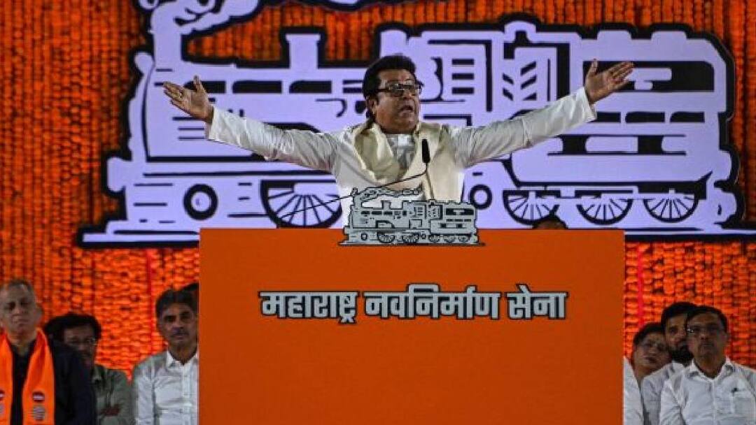 Maharashtra Navnirman Sena (MNS) chief Raj Thackeray on said that Those refusing to speak Marathi will get a slap on their face மராத்தி பேச மறுத்தால் கன்னத்தில் அறையுங்கள்: தமிழ்நாட்டை பெருமைபடுத்திய ராஜ் தாக்கரே!