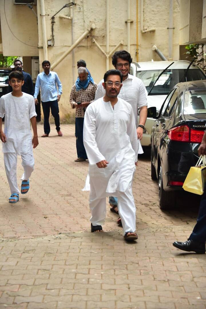 Eid 2025: Aamir Khan Poses With Junaid And Aazad, Salman Khan Greets Fans With Neice Ayat On Her Side. See Pics Bollywood's Mr Perfectionist Aamir Khan posed for the shutterbugs with his sons Junaid Khan and Azad Khan at his Bandra home during Eid.