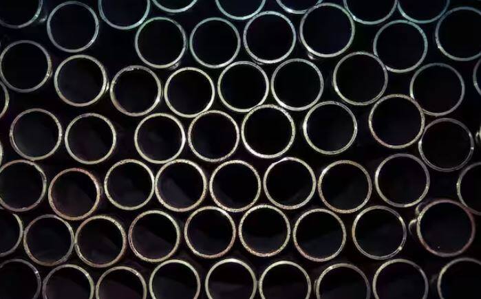 ਸਟੀਲ ਦੀ ਵਰਤੋਂ ਵੱਖ-ਵੱਖ ਧਾਤੂ ਉਤਪਾਦਾਂ ਲਈ ਵਿਆਪਕ ਤੌਰ 'ਤੇ ਕੀਤੀ ਜਾਂਦੀ ਹੈ। ਇਸ ਸਟੀਲ ਵਿੱਚ ਕੁਝ ਖਾਸ ਰਸਾਇਣਕ ਗੁਣ ਹਨ, ਜੋ ਇਸਨੂੰ ਜੰਗਾਲ ਤੋਂ ਬਚਾਉਣ ਵਿੱਚ ਬਹੁਤ ਮਦਦ ਕਰਦੇ ਹਨ।