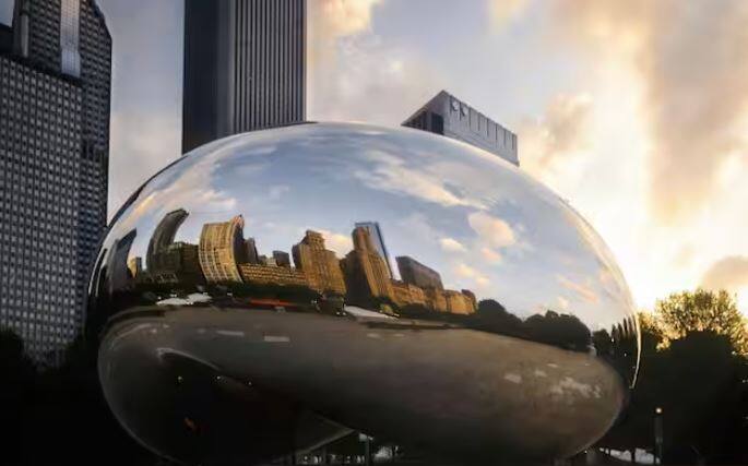 ਸਟੇਨਲੈੱਸ ਸਟੀਲ ਵਿੱਚ 62 ਤੋਂ 75 ਪ੍ਰਤੀਸ਼ਤ ਲੋਹਾ, 1 ਪ੍ਰਤੀਸ਼ਤ ਕਾਰਬਨ ਅਤੇ 10.5 ਪ੍ਰਤੀਸ਼ਤ ਤੋਂ ਵੱਧ ਕ੍ਰੋਮੀਅਮ ਹੁੰਦਾ ਹੈ।