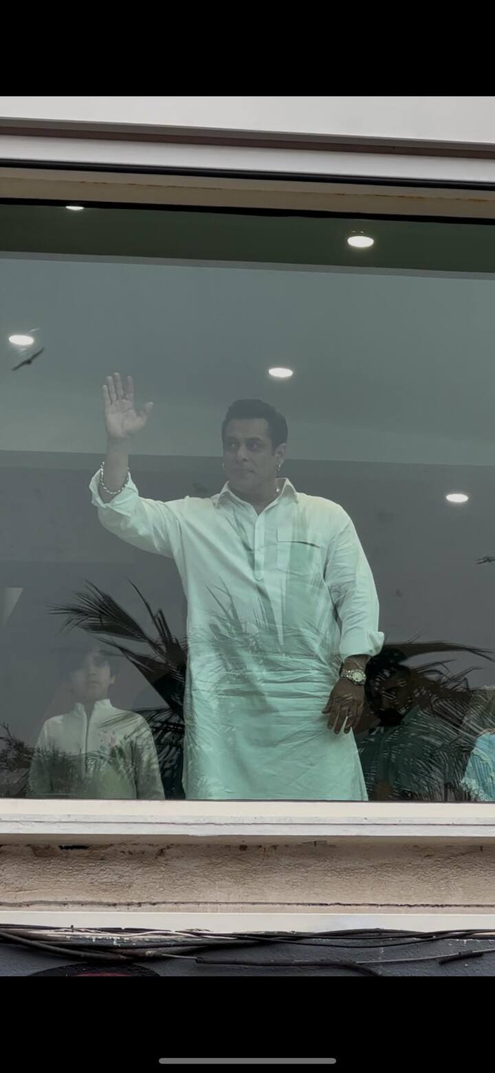 The actor was seen waving at his fans who stood outside Galaxy Apartment for a glimpse of their favourite actor.