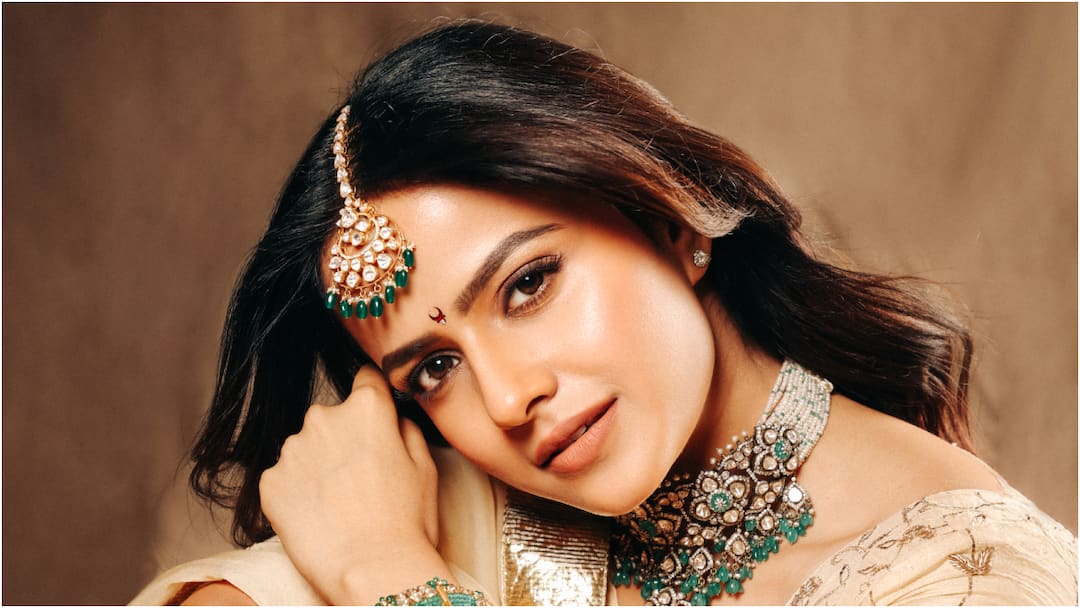 Vaishnavi Chaitanya offered one crore rupees remuneration once again for female oriented movie reports Vaishnavi Chaitanya: కోటి రూపాయలు కామన్... ఫిమేల్ ఓరియెంటెడ్ సినిమాకు సైన్ చేసిన వైష్ణవి చైతన్య!