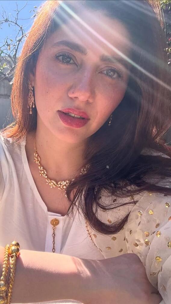 Mahira Khan Adds Touch Of Luxury To Classic Look