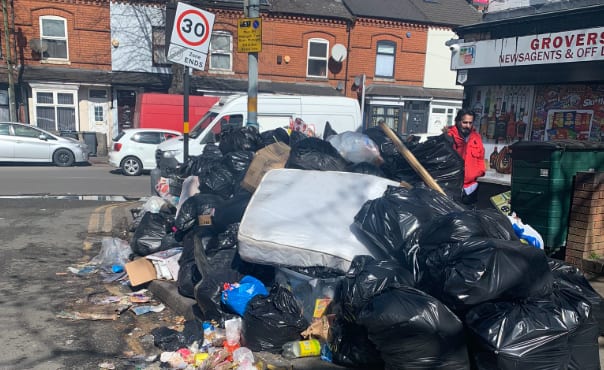 britains-second-largest-major-incident-declared-in-birmingham-as-17-000-tonnes-of-rubbish-piles-up-workers-go-on-strike Britain's Second-Largest City Faces Garbage Surge: 17,000 Tons Of Waste Pile Up As Workers Go On Strike