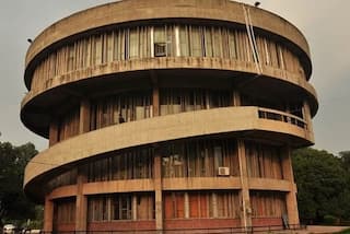 ਪੰਜਾਬ ਯੂਨੀਵਰਸਿਟੀ 'ਚ ਬਾਹਰਲੇ ਲੋਕਾਂ ਦੀ ਐਂਟਰੀ BAN, ਨੋਟੀਫਿਕੇਸ਼ਨ ਹੋਇਆ ਜਾਰੀ