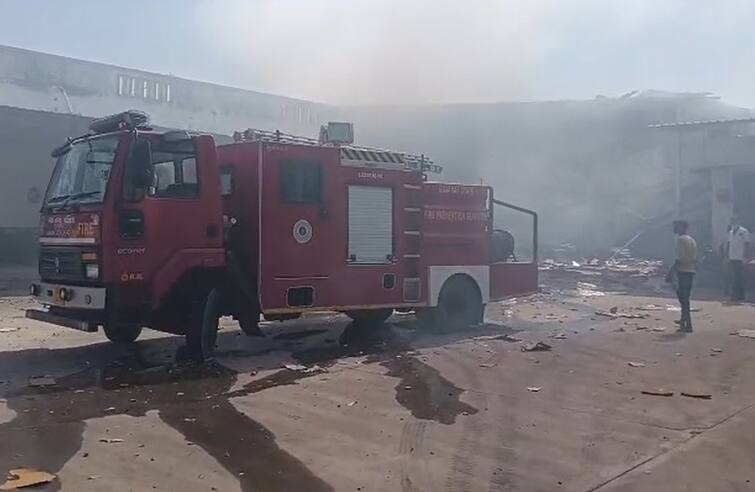 Major accident in Deesa, Banaskantha, 5 people died in fire, death toll feared to increase બનાસકાંઠાના ડીસામાં મોટી દુર્ઘટના, આગમાં 5 લોકોના મોત, મૃત્યુઆંક વધવાની આશંકા