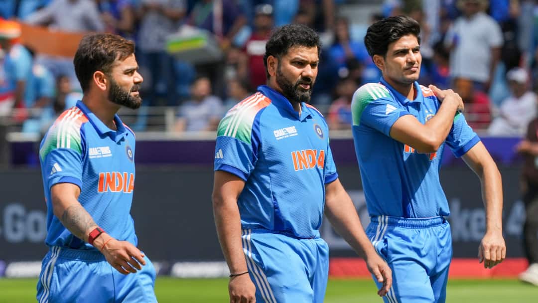 bcci contract players list 2025 latest updates virat kohli rohit sharma to retain a plus grade shreyas iyer BCCI Central Contract 2025: A+ ग्रेड में ही रहेंगे रोहित शर्मा और विराट कोहली, श्रेयस अय्यर को लेकर भी आया अपडेट