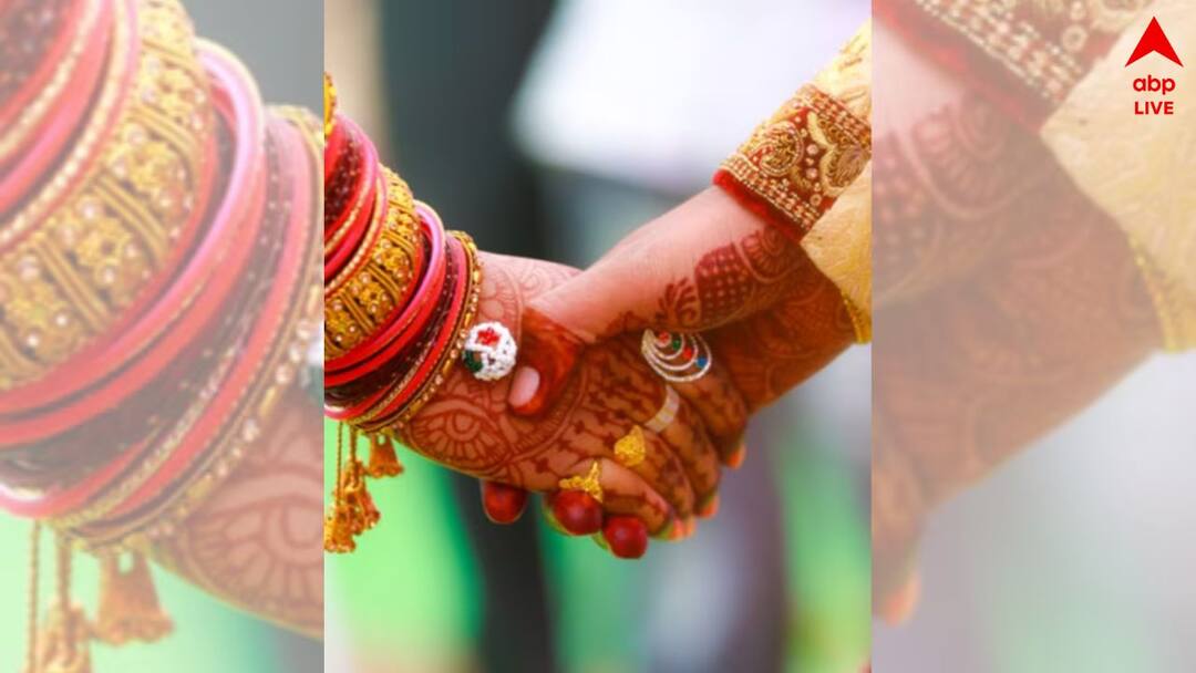 Uttar Pradesh man gets Wife Married to her Lover then surprising things happened Meerut incident made him scared Uttar Pradesh News: মিরাটকাণ্ডের আতঙ্ক, নিজেই দাঁড়িয়ে থেকে স্ত্রীর সঙ্গে বিয়ে দিলেন তাঁর প্রেমিকের ! তারপর যা ঘটল ...