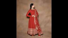 8 Impressive Red Traditional Looks Of Bollywood Divas For Navratri