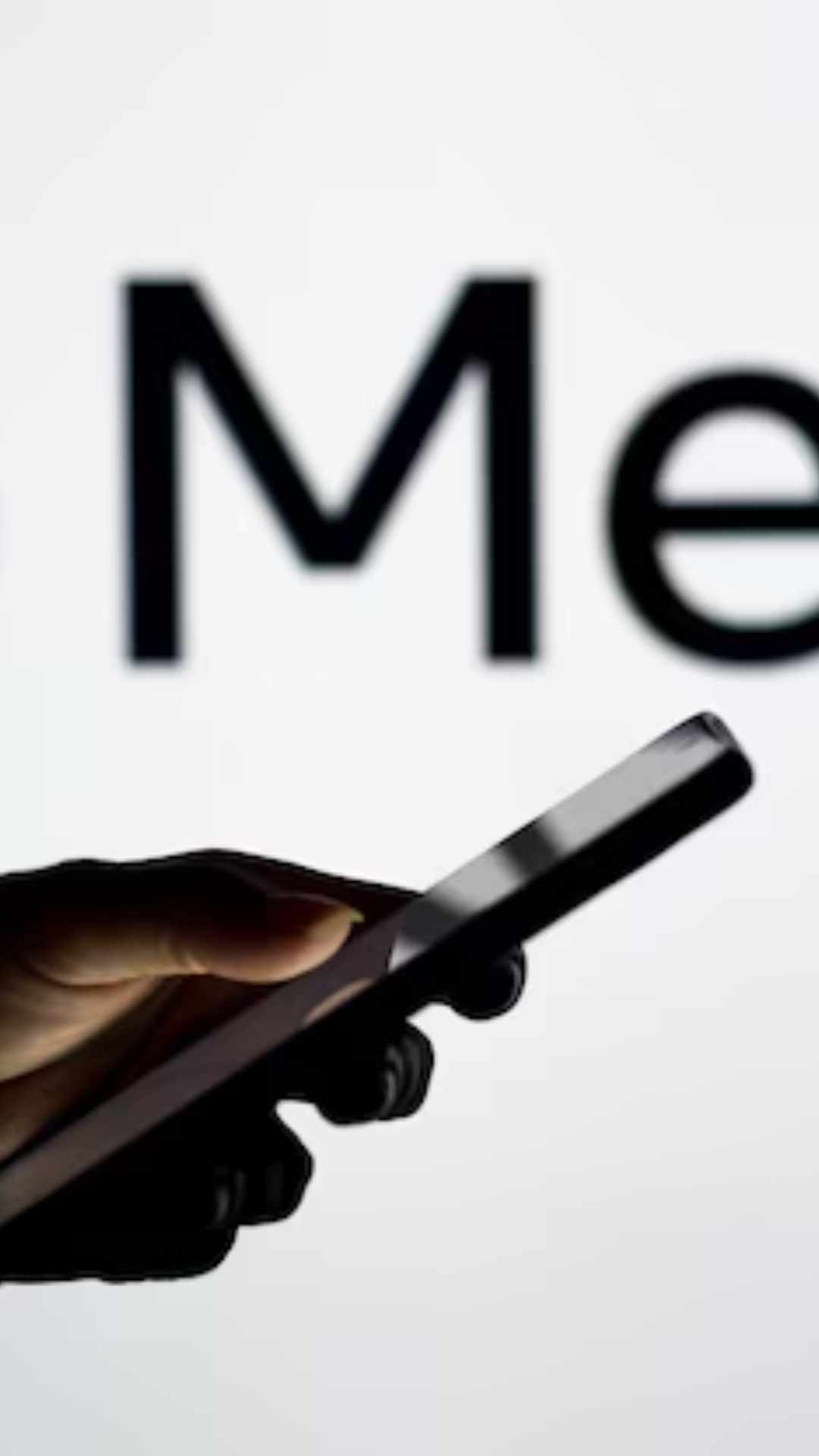 फेसबुक और इंस्टाग्राम की मालिक कंपनी Meta ब्रिटेन में सब्सक्रिप्शन मॉडल लाने पर विचार कर रही है.