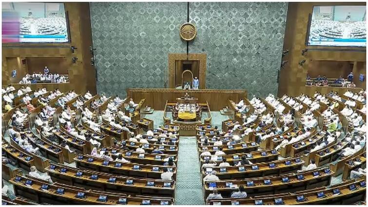 Which parties are supporting the Waqf Bill and who are opposing it, know the number game of Lok Sabha-Rajya Sabha कौन से दल कर रहे हैं वक्फ बिल का समर्थन और कौन कर रहे हैं विरोध? जानें लोकसभा-राज्यसभा का पूरा नंबरगेम