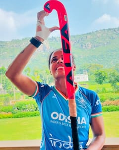 Vandana Katariya Retirement: ओलम्पिक में भारत के लिए लगाई थी हैट्रिक, दिग्गज हॉकी खिलाड़ी वंदना ने लिया संन्यास