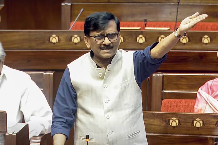 उन्होंने कहा कि दस साल बाद प्रधानमंत्री जो कभी संघ के प्रचारक रहे हैं, संघ के कार्यालय में काम करते थे, वो वहां जाते हैं. प्रधानमंत्री बनने के बाद पहली बार जाते हैं. उनको बुलाया जाता है. उसका कुछ न कुछ महत्व तो होगा न?(फाइल फोटो)