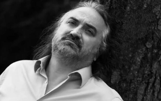 ਉਨ੍ਹਾਂ ਦੇ ਪ੍ਰਸ਼ੰਸਕ ਸੋਸ਼ਲ ਮੀਡੀਆ ਰਾਹੀਂ ਉਨ੍ਹਾਂ ਨੂੰ ਸ਼ਰਧਾਂਜਲੀ ਦੇ ਰਹੇ ਹਨ। ਪ੍ਰਸ਼ੰਸਕ ਕੋਨਕ ਨੂੰ 'ਉੱਤਰ ਦੇ ਪੁੱਤਰ' ਵਜੋਂ ਯਾਦ ਕਰ ਰਹੇ ਹਨ। ਦੱਸ ਦੇਈਏ ਕਿ ਵੋਲਕਨ ਕੋਨਕ ਦੀ ਮੌਤ ਸਾਈਪ੍ਰਸ ਵਿੱਚ ਇੱਕ ਸੰਗੀਤ ਸਮਾਰੋਹ ਦੌਰਾਨ ਹੋਈ। ਮੌਤ ਤੋਂ ਪਹਿਲਾਂ, ਉਹ ਅਚਾਨਕ ਬੇਹੋਸ਼ ਹੋ ਕੇ ਡਿੱਗ ਗਏ। ਮੌਕੇ 'ਤੇ ਉਨ੍ਹਾਂ ਨੂੰ ਤੁਰੰਤ ਫਾਮਾਗੁਸਟਾ ਸਟੇਟ ਹਸਪਤਾਲ ਲਿਜਾਇਆ ਗਿਆ। ਇਲਾਜ ਦੌਰਾਨ 12:42 ਵਜੇ ਉਨ੍ਹਾਂ ਨੂੰ ਮ੍ਰਿਤਕ ਐਲਾਨ ਦਿੱਤਾ ਗਿਆ।