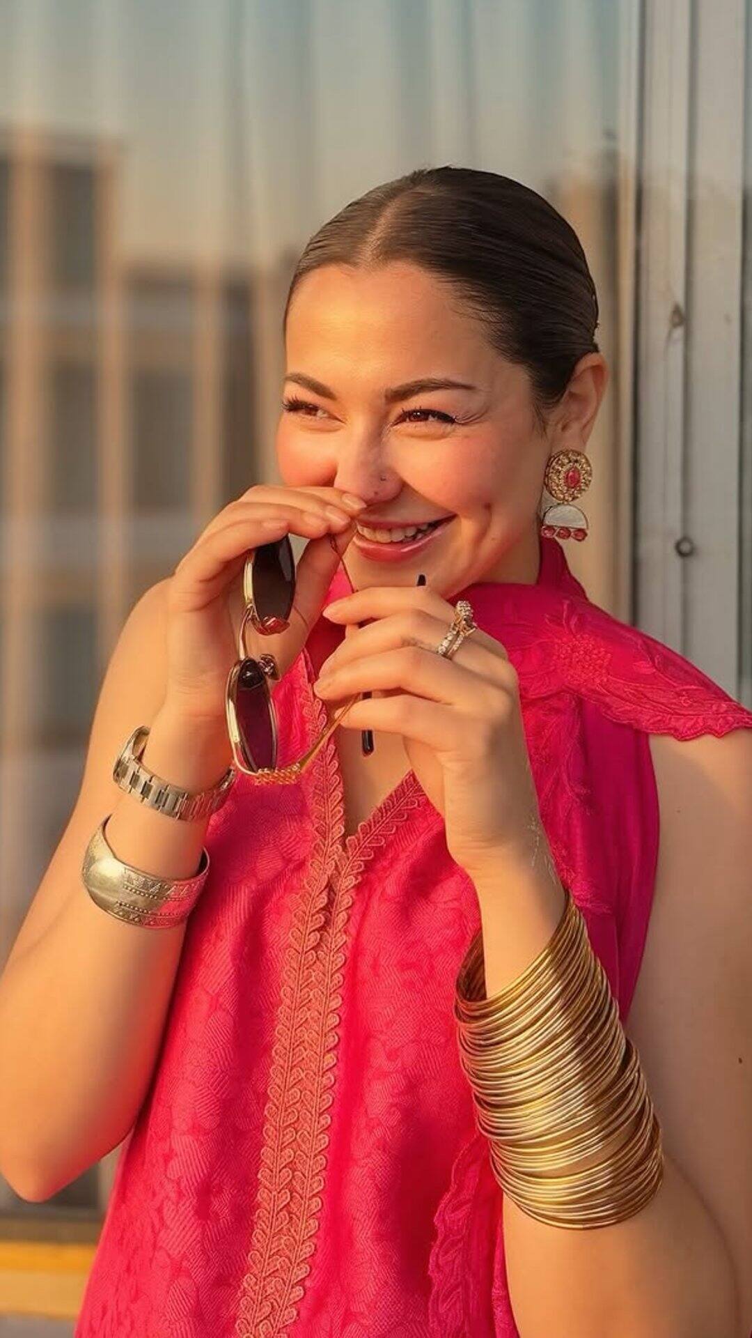 Hania Aamir's Enchanting Pink Ensemble Redefines Ethnic Elegance Hania Aamir's Enchanting Pink Ensemble Redefines Ethnic Elegance