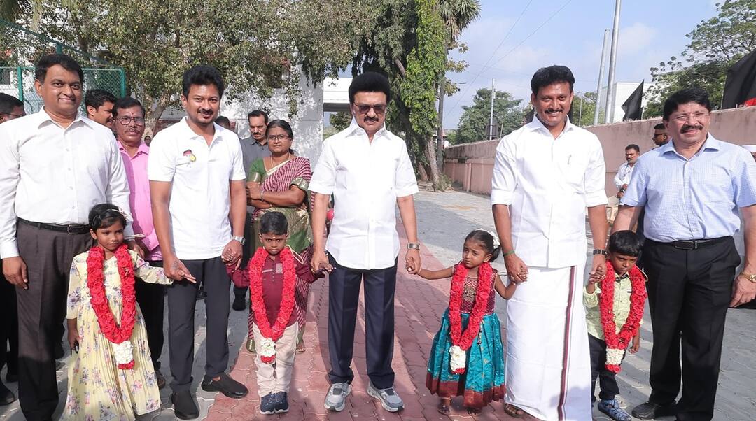 Govt schools Admission: 1.17 லட்சத்தைத் தாண்டிய மாணவர் சேர்க்கை; உலகை வெல்ல அரசுப்பள்ளிகளே அடித்தளம்- அமைச்சர் அன்பில் பெருமிதம்