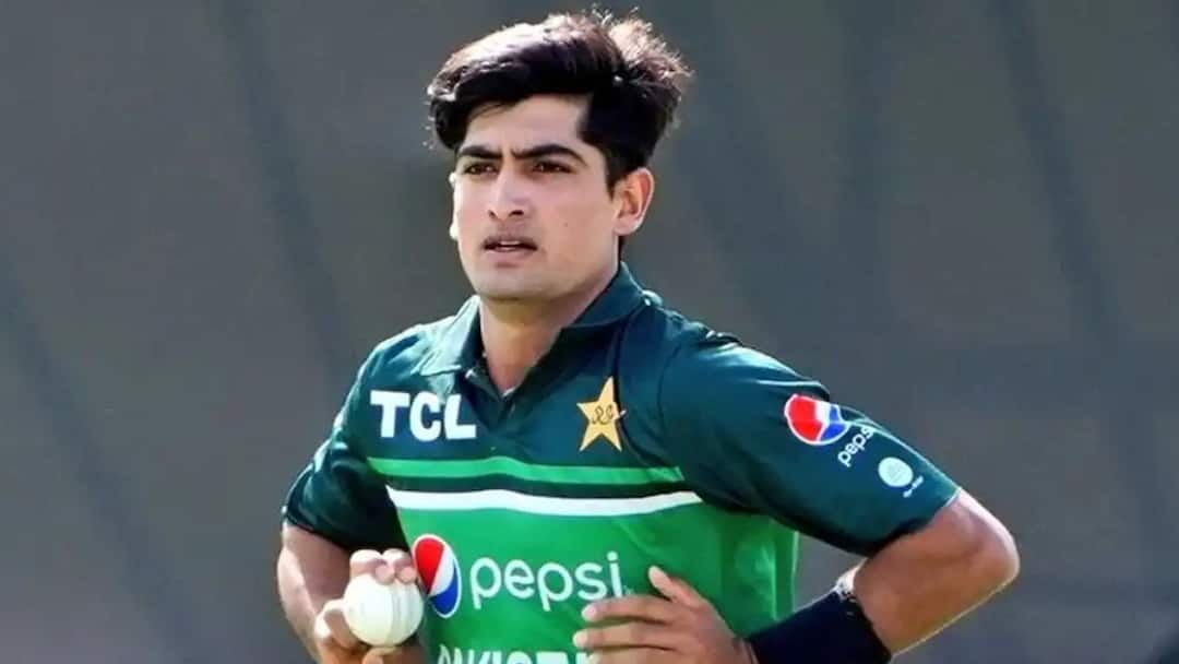 Pak Cricketer Naseem Shah Criticizes Pakistan Former Cricketers For Crossing Line Naseem Shah: 