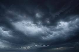 गेल्या दोन दिवसांपासून महाराष्ट्रात अवकाळी पाऊस आणि गारपीटीची हजेरी लागलीय .वाढत्या तापमानात आलेल्या पावसामुळे दिलासादायक वातावरण झालं आहे .