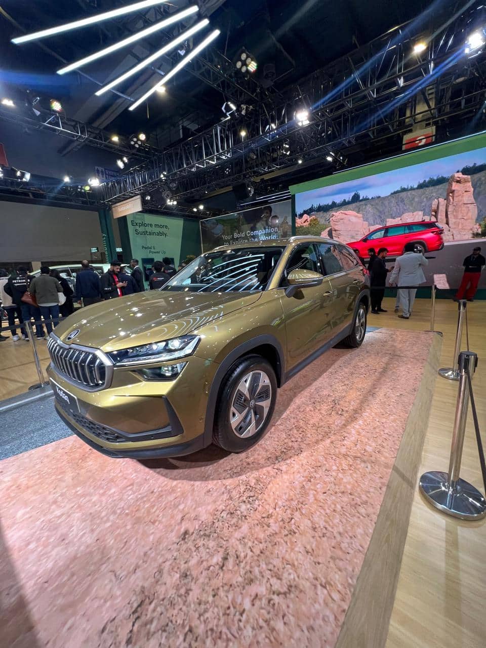 Upcoming Cars: এপ্রিলে লঞ্চ হচ্ছে এই তিন সেরা গাড়ি, জেনে নিন নাম, বৈশিষ্ট্য