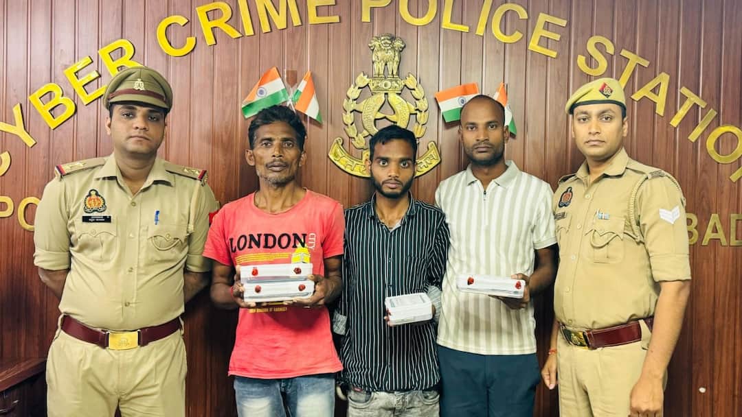 Ghaziabad News fraud to hack gaming app Payment gateway three accused arrested ann गाजियाबाद में गेमिंग एप के पेमेंट गेटवे को हैक कर 1 करोड़ की ठगी, बाप-बेटे चला रहे थे गिरोह