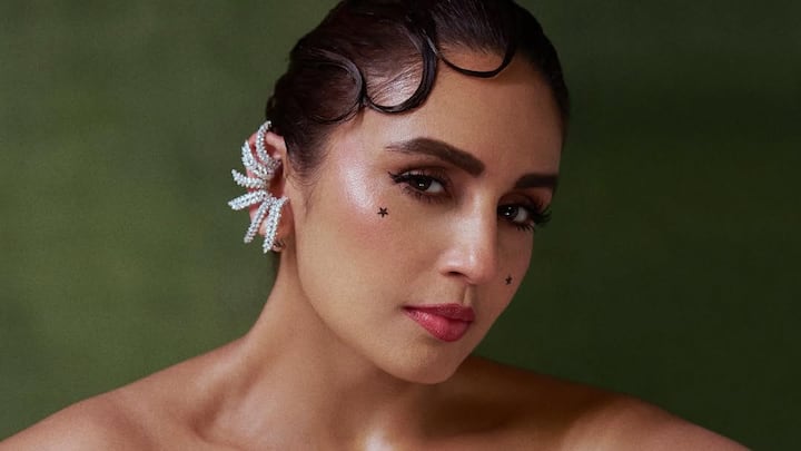 Huma Qureshi turned heads at the Vivienne Westwood showcase in India, exuding bold glamour with a striking black ensemble.