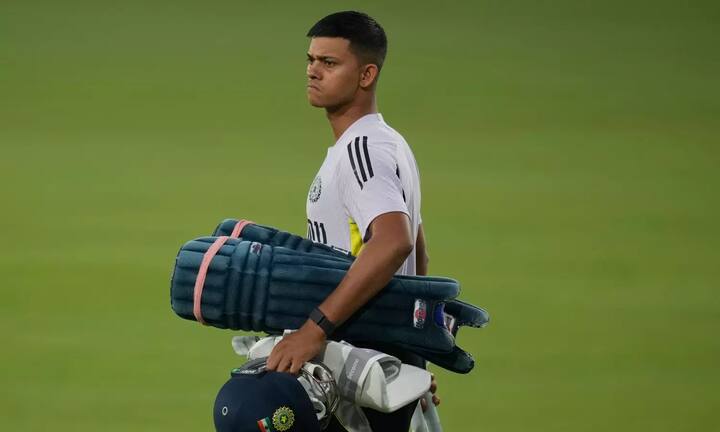 यशस्वी जैस्वालच्या या निर्णयामुळे क्रिकेटमध्ये खळबळ उडाली आहे.