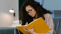 8 Powerful Benefits Of Journaling For Your Mind And Well-Being