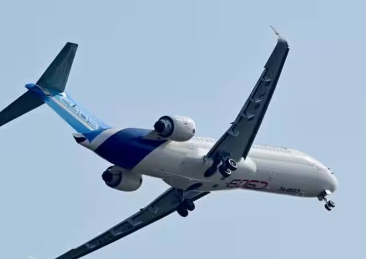 ਤੁਸੀਂ ਕਈ ਵਾਰ ਹਵਾਈ ਯਾਤਰਾ ਕੀਤੀ ਹੋਵੇਗੀ, ਪਰ ਕੀ ਤੁਸੀਂ ਕਦੇ ਸੋਚਿਆ ਹੈ ਕਿ ਦੁਨੀਆ ਵਿੱਚ ਸਭ ਤੋਂ ਪਹਿਲੀ ਏਅਰਲਾਈਨਸ ਦੀ ਸ਼ੁਰੂਆਤ ਕਿਵੇਂ ਹੋਈ? ਅਜਿਹੇ ਵਿੱਚ ਆਓ ਜਾਣਦੇ ਹਾਂ ਕਿ ਦੁਨੀਆ ਦੀ ਪਹਿਲੀ ਏਅਰਲਾਈਨ ਕੰਪਨੀ ਕਿਹੜੀ ਸੀ ਅਤੇ ਇਸ ਦੀ ਸ਼ੁਰੂਆਤ ਕਿਵੇਂ ਹੋਈ।