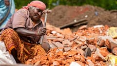 Weather Update: চৈত্রের দহন থেকে মুক্তির পূর্বাভাস; এপ্রিলের শুরুতেই বৃষ্টি, বইবে দমকা ঝোড়ো হাওয়া
