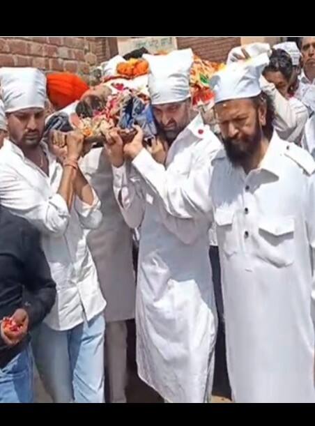 ਭੁੱਬਾਂ ਮਾਰ ਰੋਇਆ ਪੰਜਾਬੀ ਗਾਇਕ ਯੁਵਰਾਜ ਹੰਸ, ਭਾਵੁਕ ਕਰ ਦੇਣਗੀਆਂ ਇਹ ਤਸਵੀਰਾਂ...