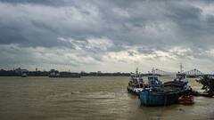 Weather Update: চৈত্রের দহন থেকে মুক্তির পূর্বাভাস; এপ্রিলের শুরুতেই বৃষ্টি, বইবে দমকা ঝোড়ো হাওয়া