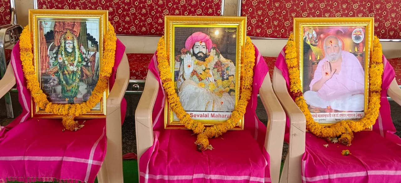 Adilabad Latest News:సేవాలాల్ దీక్షలు చేపట్టిన బంజారాలు- ఆదిలాబాద్ నుంచి పొహరాదేవి ఆలయానికి పాదయాత్ర