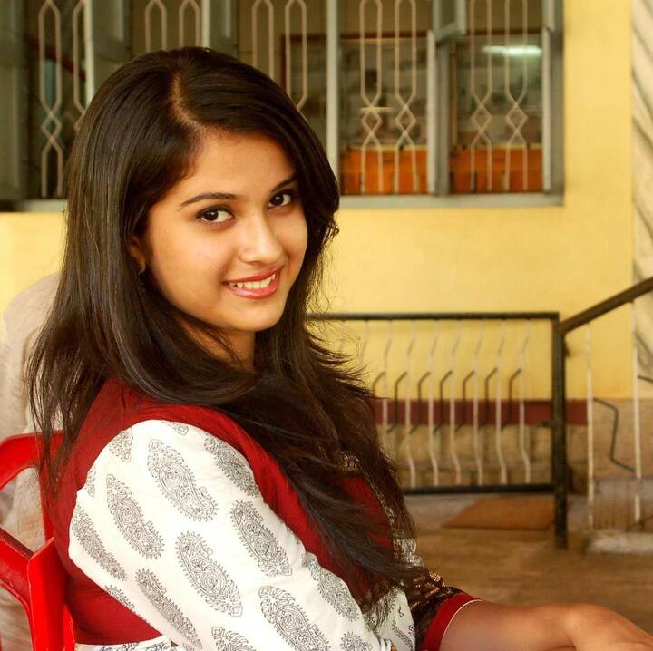 Disha Salian Death Case: दिशा सालियनच्या लॅपटॉपमध्ये वडील सतीश सालियन यांचा व्हॉटस्अॅप डेटा मिळाला.