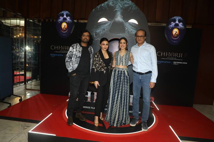 सोहा अली खान बहुत जल्द नुसरत भरूचा संग फिल्म ‘छोरी 2’ में नजर आने वाली हैं. दोनों इन दिनों टीम संग फिल्म के प्रमोशन में बिजी है.