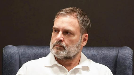 Congress: રાહુલ ગાંધી અમદાવાદ પહોંચ્યા, સંગઠનને મજબૂત કરવા બે દિવસ સુધી ઘડાશે રણનીતિ