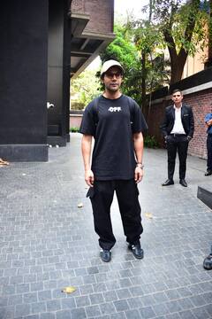 Celebs Spotted: शॉर्ट ड्रेस में डॉल लगीं पलक तिवारी, ‘जाट’ का प्रमोशन करते दिखे सनी-रणदीप, देखें स्टार्स की तस्वीरें