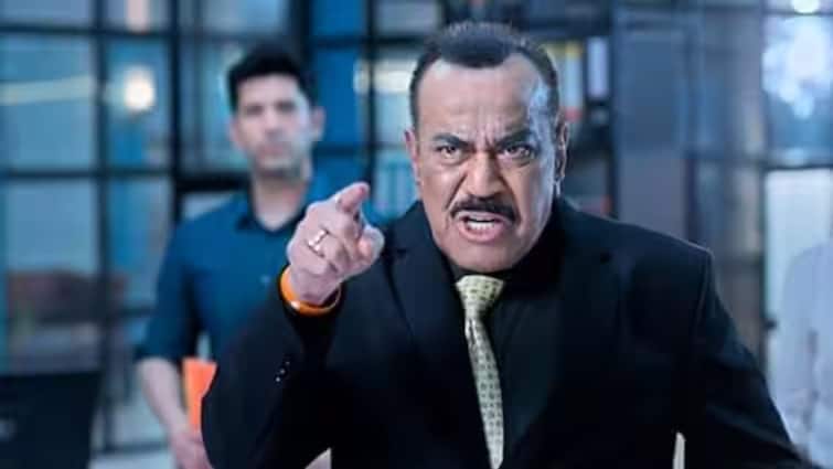 CID ACP Pradyuman death plot revealed: Here's how Shivaji Satam character will exit the show after 20 years ACP Pradyuman at CID: মারা যাবেন এসিপি প্রদ্যুমন! ২০ বছর পরে 'সিআইডি'-তে শেষ হতে চলেছে শিবাজী সত্যমের সফর