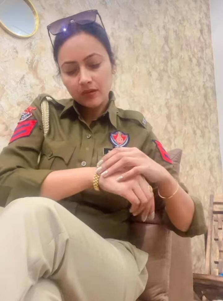 उन्होंने कहा, ''इसकी सारी प्रोपर्टी की जांच की जाएगी और अगर गैरकानूनी पाया जाता है तो उसी तरीके से कानून का पालन करेंगे, जैसे बाकियों के साथ किया जाता है. इसकी जांच आईपीएस करेंगे. सारे पहलू देखे जाएंगे. किसी और का हाथ पाया जाता है तो उसके खिलाफ भी कार्रवाई की जाएगी.''