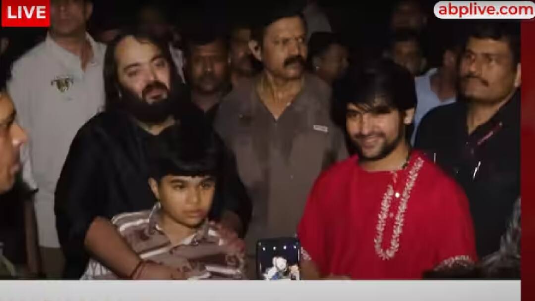 अनंत अंबानी यांची द्वारका यात्रा :धैर्य, सभ्यता आणि भक्तीची तीर्थयात्रा Anant Ambani Walk to Dwarka A Personal Pilgrimage of Grit Grace and Devotion information in Marathi अनंत अंबानी यांची द्वारका यात्रा :धैर्य, सभ्यता आणि भक्तीची तीर्थयात्रा