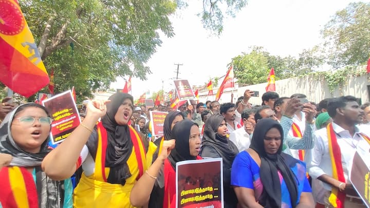 வக்பு வாரிய சட்டத் திருத்த மசோதாவை திரும்பப் பெற வலியுறுத்தி தவெக கண்டன ஆர்ப்பாட்டம்