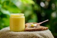 Ghee Lovers सावधान! इन 7 Conditions में घी खाना पड़ सकता है भारी