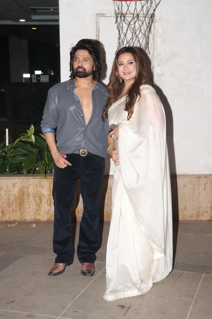 Himesh Reshammiya also reached Huma Qureshi's Eid party with his wife.