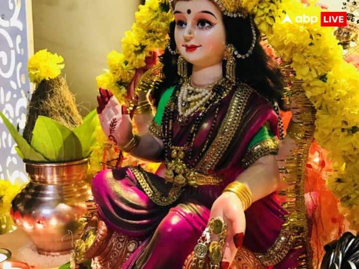 इन सभी उपाय को करने से जीवन में सुख-समृद्धि का वास होता है और जीवन से कष्टों का अंत होता है.