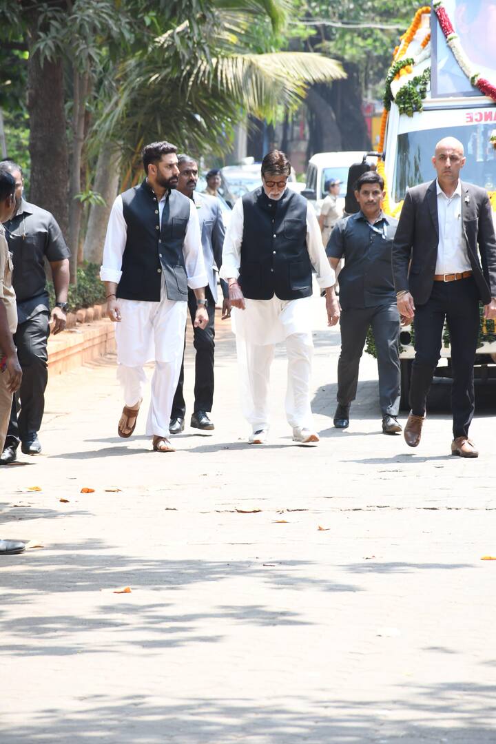 मनोज कुमार को अंतिम विदाई देने के लिए तमाम सितारे आज शमशान घाट पहुंचे. अमिताभ बच्चन भी बेटे अभिषेक बच्चन संग दिवंगत एक्टर को श्रद्धांजलि देने पहुंचे.