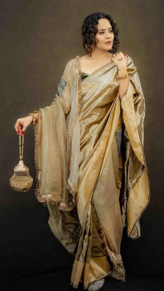 ఆంటీ అంటారు.. అనసూయ ఇట్టా పుట్టేశావేంటే అని మురిసిపోతుంటారు.. ఏంటో ఈ వైల్డ్ ప్రేమ!