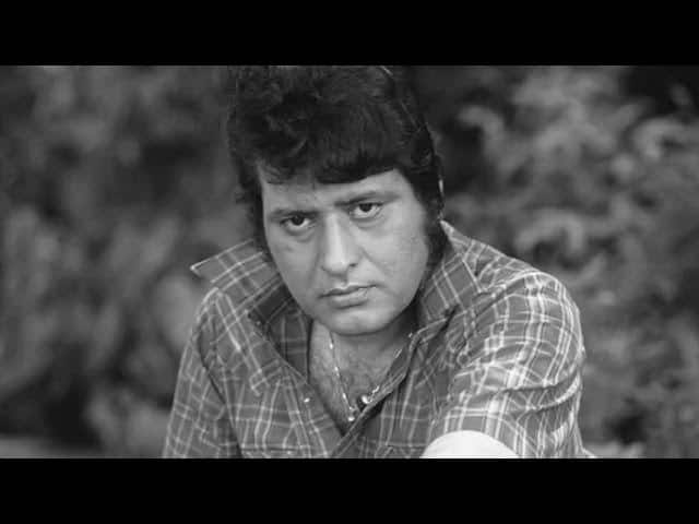 ਅੱਜ ਹੋ ਰਿਹਾ ਹੈ ਅੰਤਿਮ ਸੰਸਕਾਰ   ਅਦਾਕਾਰ ਮਨੋਜ ਕੁਮਾਰ ਨੇ 87 ਸਾਲ ਦੀ ਉਮਰ ਵਿੱਚ ਦੁਨੀਆ ਨੂੰ ਅਲਵਿਦਾ ਕਹਿ ਦਿੱਤਾ ਹੈ। ਰਿਪੋਰਟਾਂ ਅਨੁਸਾਰ, ਅਦਾਕਾਰ ਨੇ ਮੁੰਬਈ ਦੇ ਕੋਕਿਲਾਬੇਨ ਧੀਰੂਬਾਈ ਅੰਬਾਨੀ ਹਸਪਤਾਲ ਵਿੱਚ ਆਖਰੀ ਸਾਹ ਲਿਆ। ਅਦਾਕਾਰ ਦਾ ਅੰਤਿਮ ਸੰਸਕਾਰ ਅੱਜ ਕੀਤਾ ਜਾ ਰਿਹਾ ਹੈ।