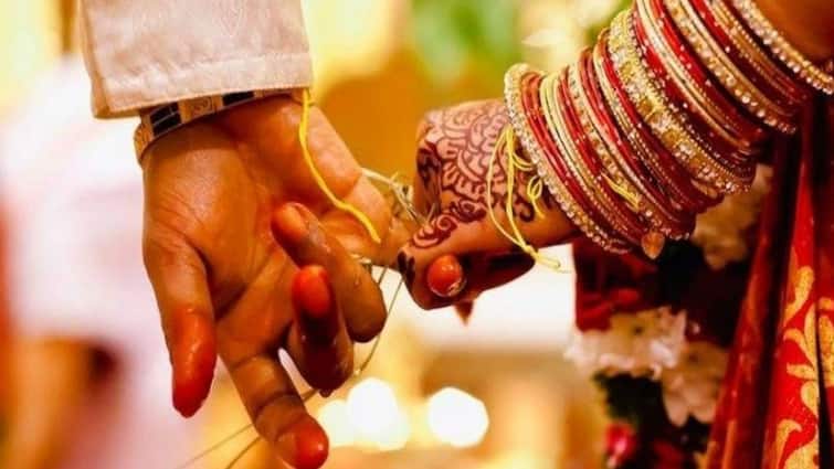 Panguni Uthiram 2025 Date in Tamil Fasting Rules Procedure to Solve Marriage Hurdles Panguni Uthiram 2025: கல்யாணம் ஆகலயா? பங்குனி உத்திரத்தில் திருமண விரதம் இருங்க.. டும் டும் டும் தான்
