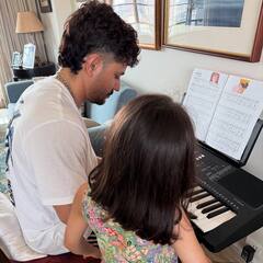 Kareena Kapoor Unwinds With Soha Ali Khan, Neha Dhupia on A Chill Sunday